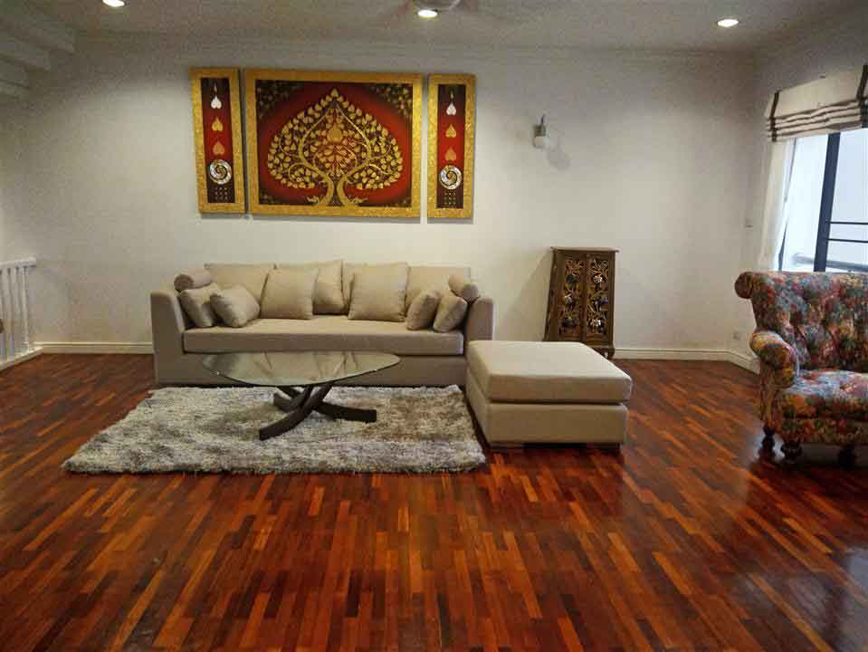 LIVING ROOM AT UNIT 3RD FLOOR