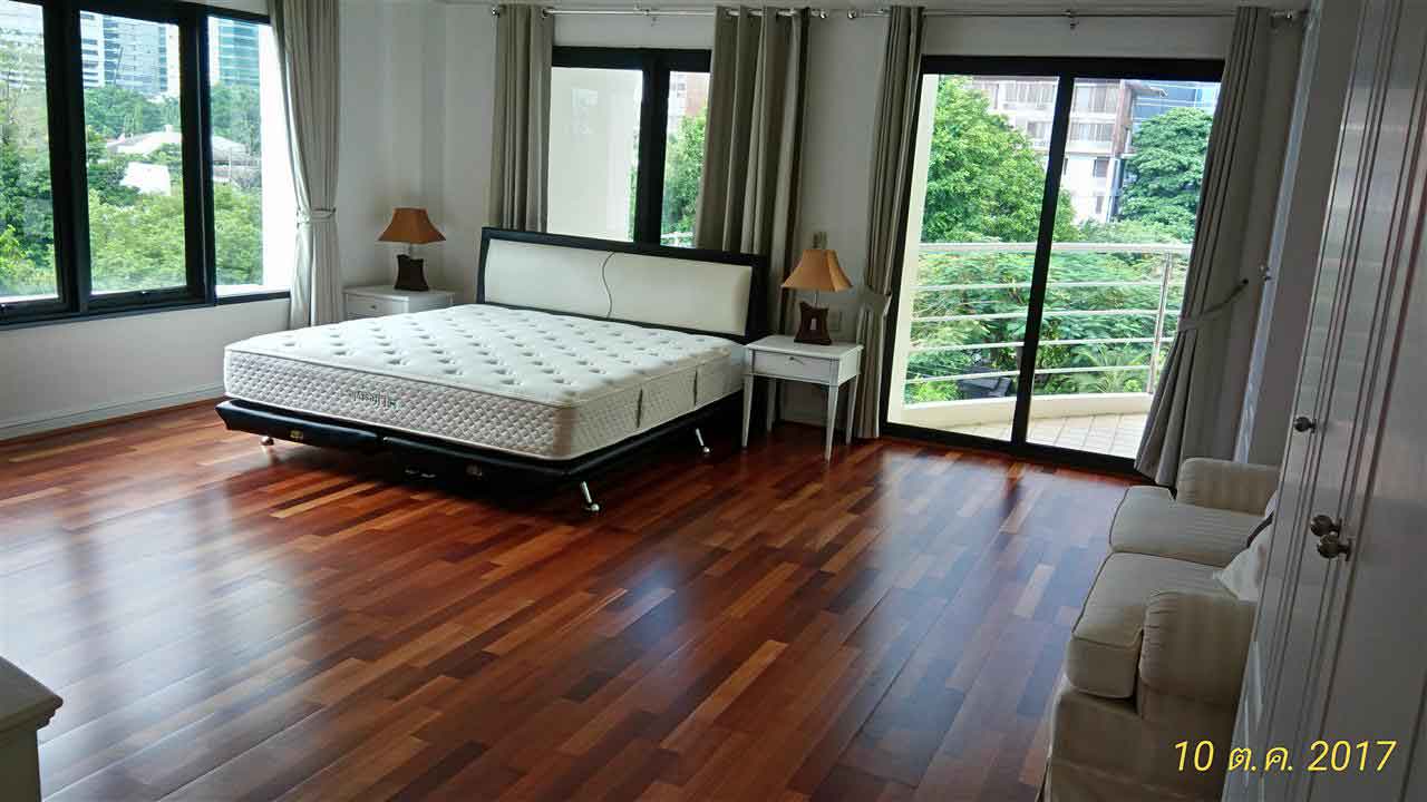 MASTER BEDROOM AT UNIT 4TH FLOOR