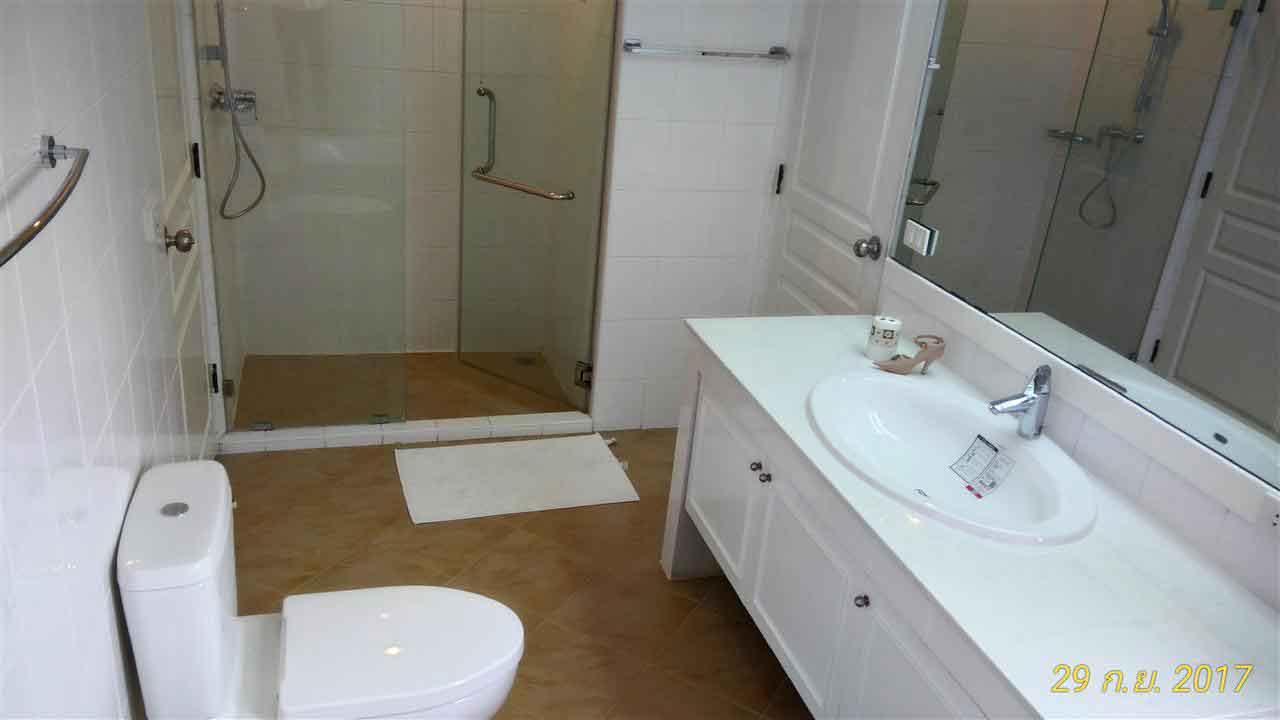 SECOND BEDROOM AT UNIT 4TH FLOOR