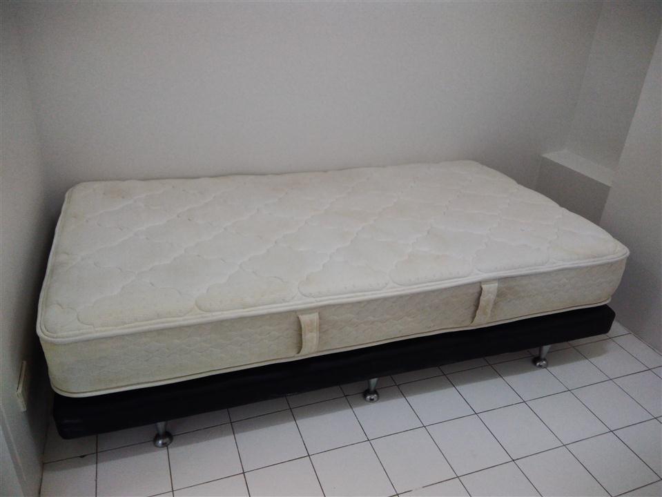 MAIDROOM AT SATHORN CREST APARTMENT UNIT 6TH FLOOR